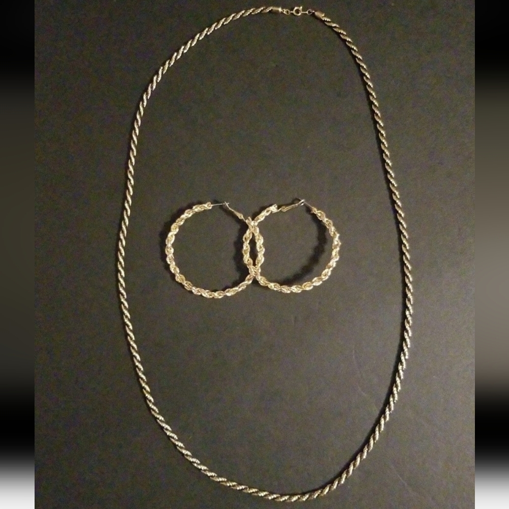 Necklace Gold & Black Tone Necklace with Earrings